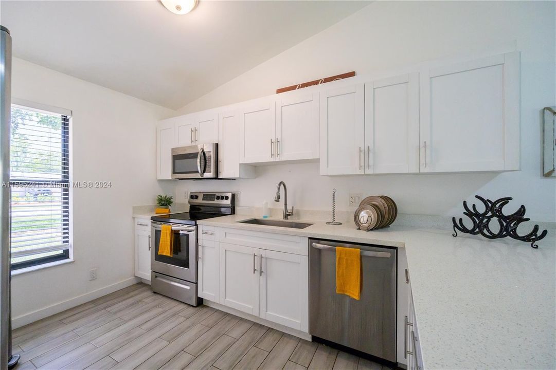 For Rent: $6,000 (2 beds, 2 baths, 1842 Square Feet)