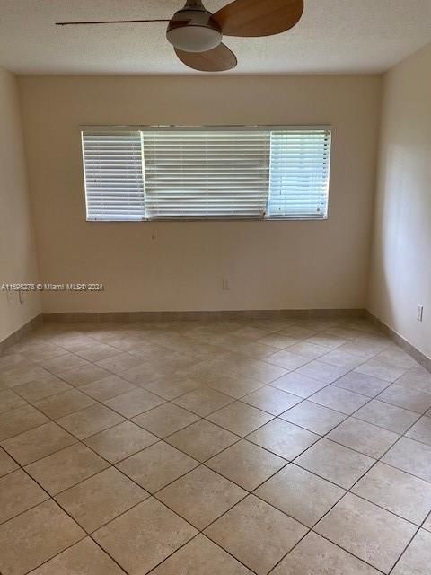 Recently Rented: $2,200 (2 beds, 2 baths, 870 Square Feet)