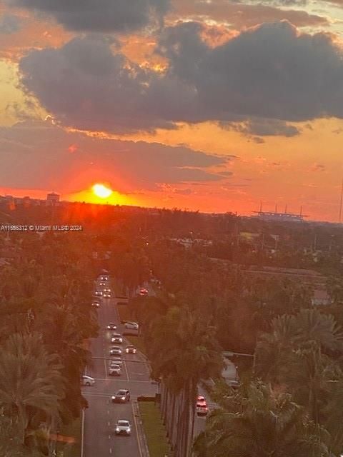 Amazing sunset views from second bedroom.