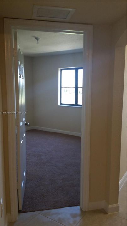 Active With Contract: $2,300 (2 beds, 2 baths, 817 Square Feet)