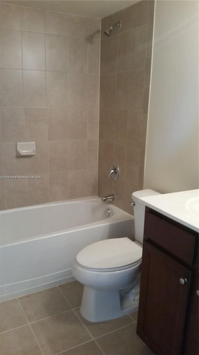 Active With Contract: $2,300 (2 beds, 2 baths, 817 Square Feet)