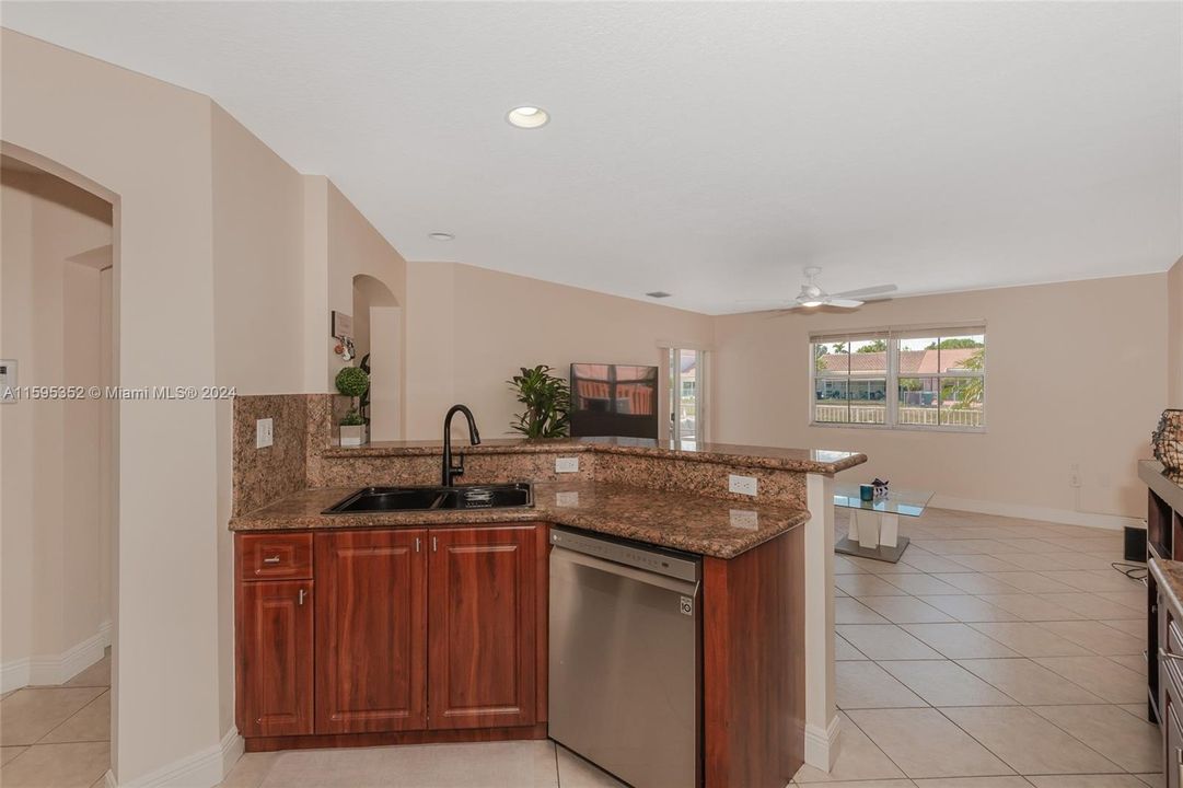 Active With Contract: $4,000 (4 beds, 3 baths, 2342 Square Feet)