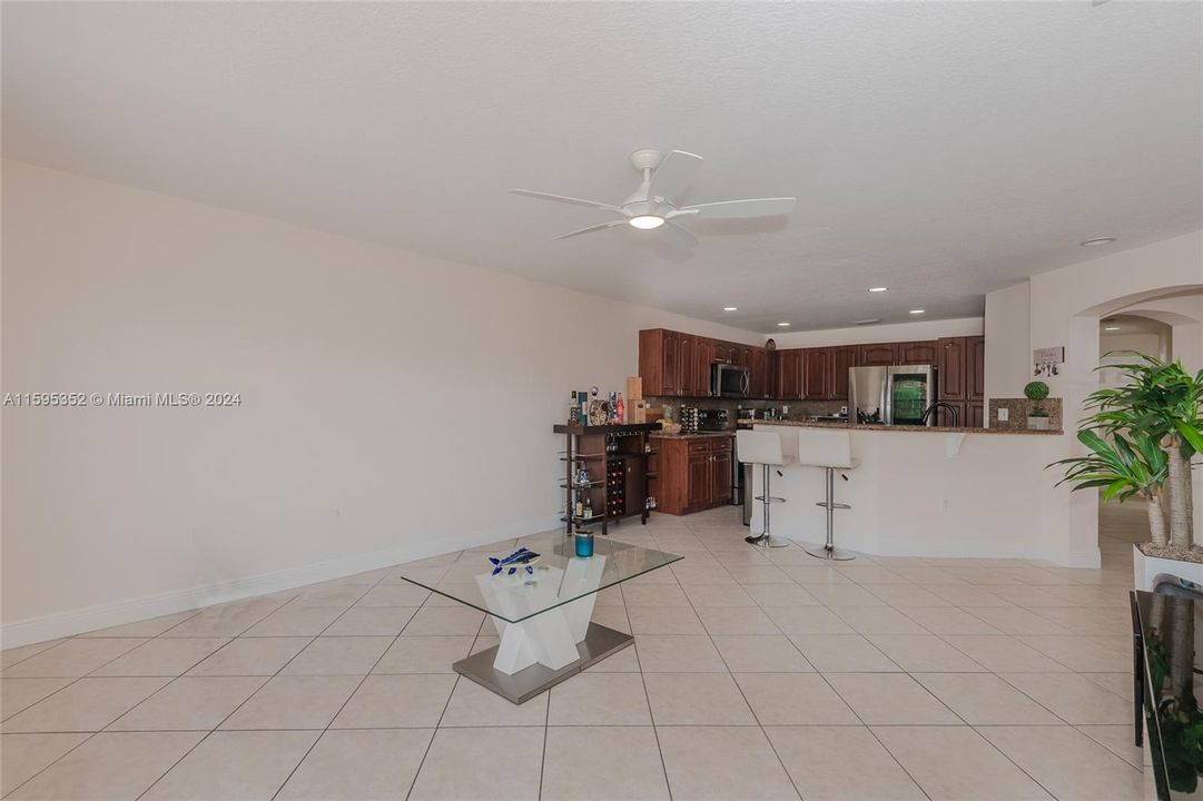 Active With Contract: $4,000 (4 beds, 3 baths, 2342 Square Feet)