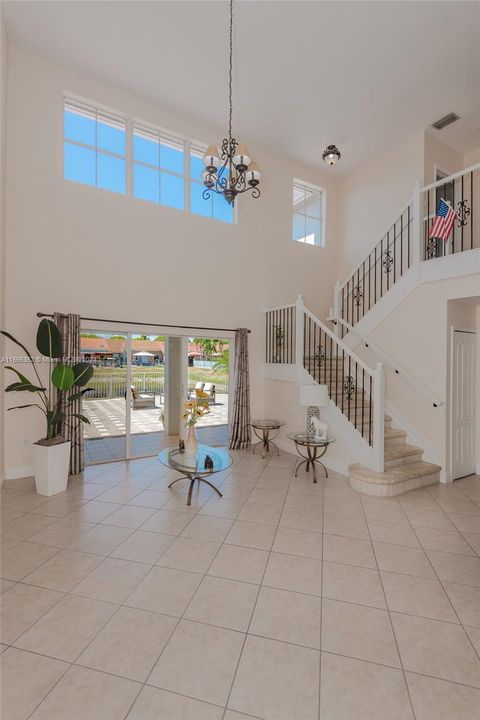 Active With Contract: $4,000 (4 beds, 3 baths, 2342 Square Feet)