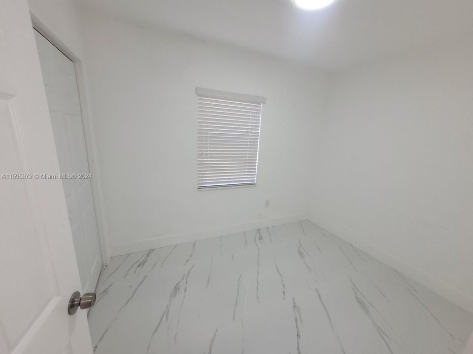 Vendido Recientemente: $575,000 (4 camas, 2 baños, 1200 Pies cuadrados)