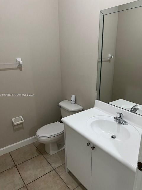 Active With Contract: $3,500 (3 beds, 2 baths, 1822 Square Feet)