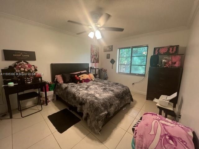 Recently Rented: $2,300 (2 beds, 2 baths, 1055 Square Feet)