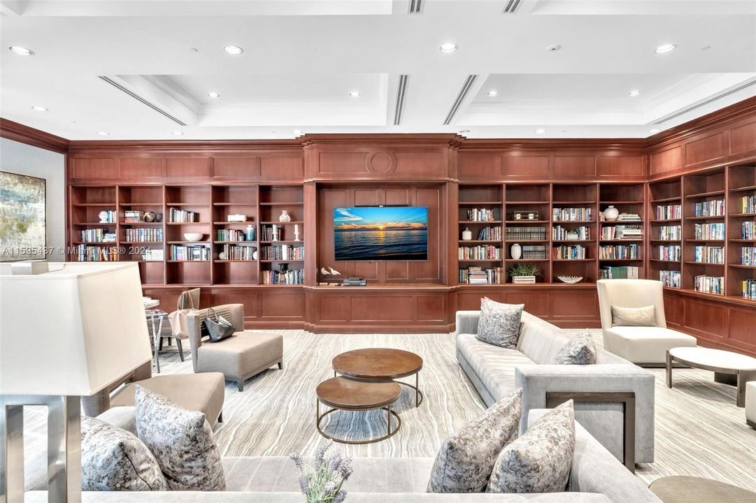 Recently Rented: $7,500 (2 beds, 2 baths, 1750 Square Feet)