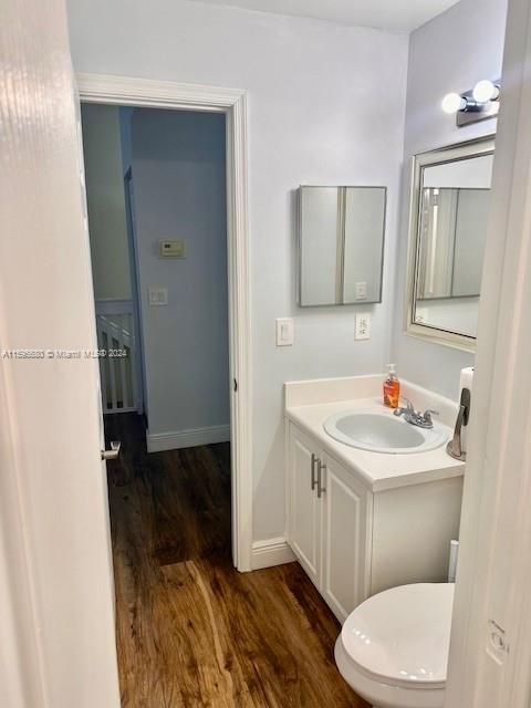 Active With Contract: $1,850 (1 beds, 1 baths, 644 Square Feet)