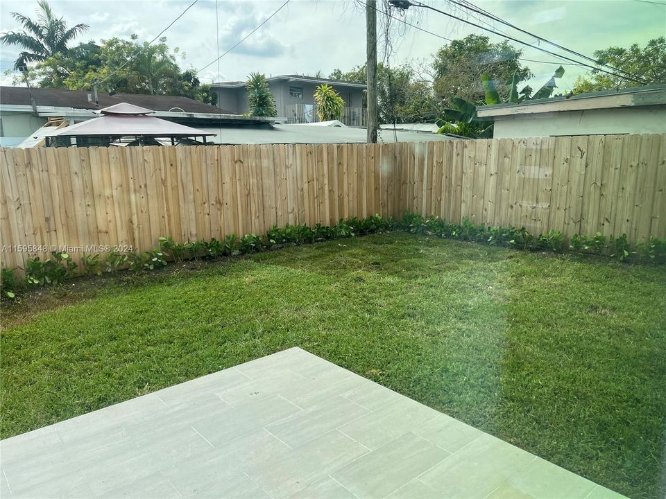 Recientemente alquilado: $4,850 (4 camas, 2 baños, 1776 Pies cuadrados)