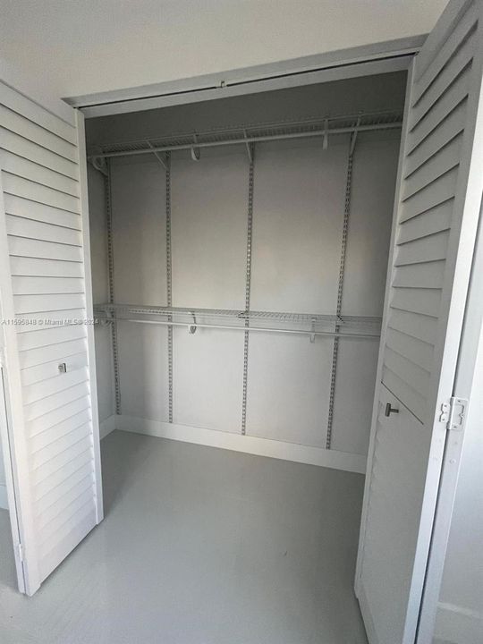 Recientemente alquilado: $4,850 (4 camas, 2 baños, 1776 Pies cuadrados)