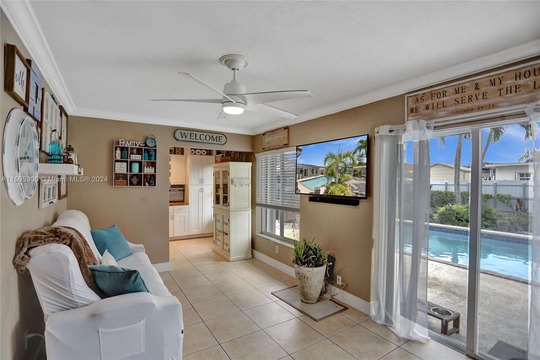 Active With Contract: $729,900 (4 beds, 2 baths, 1653 Square Feet)