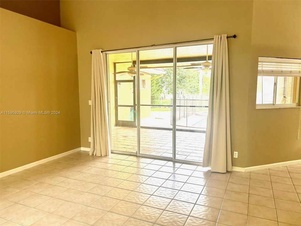 For Rent: $4,500 (4 beds, 2 baths, 2294 Square Feet)