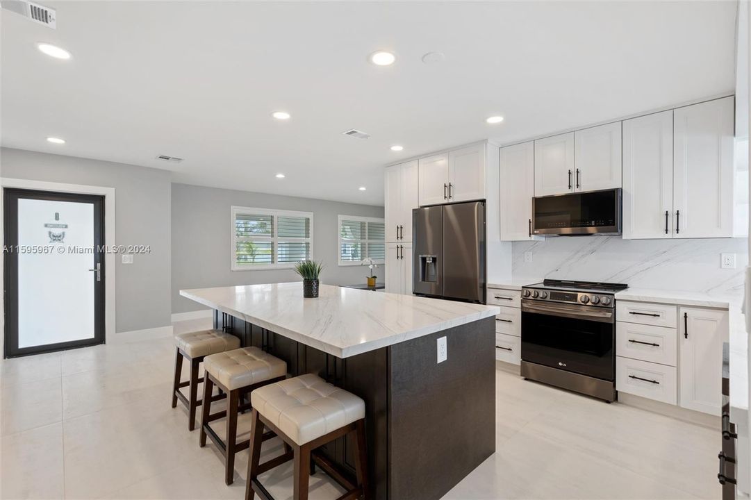 Active With Contract: $725,000 (4 beds, 2 baths, 1950 Square Feet)