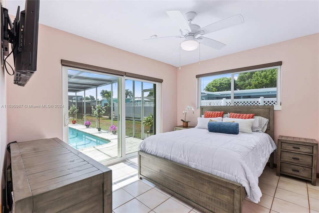 Active With Contract: $725,000 (4 beds, 2 baths, 1950 Square Feet)