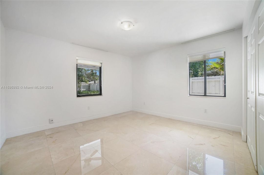 Active With Contract: $7,500 (4 beds, 2 baths, 1898 Square Feet)