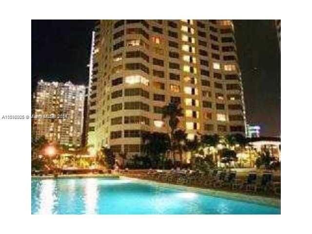 Recientemente alquilado: $2,300 (2 camas, 2 baños, 868 Pies cuadrados)