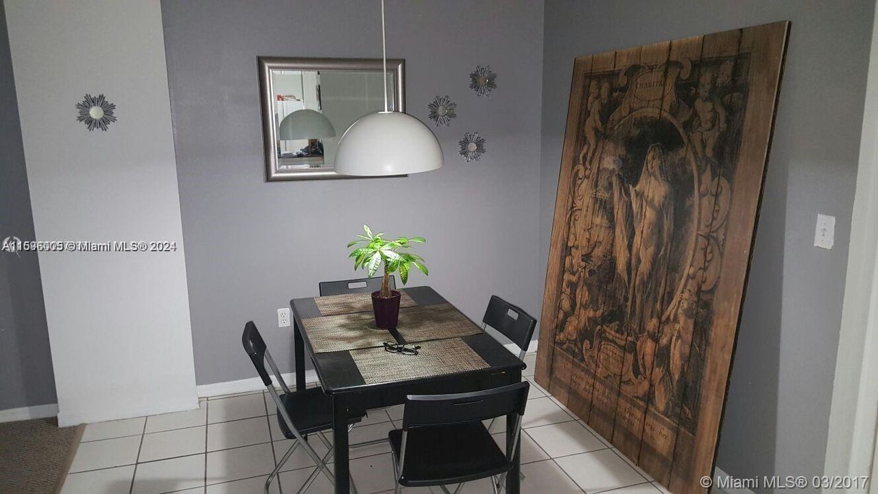 Recientemente alquilado: $2,300 (2 camas, 2 baños, 868 Pies cuadrados)