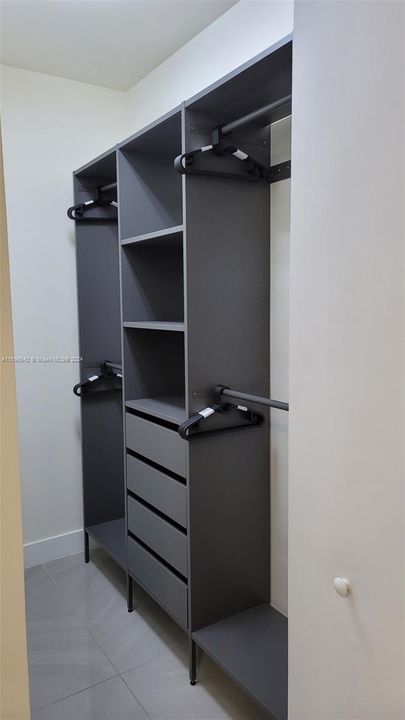 Недавно арендовано: $2,050 (1 спален, 1 ванн, 2464 Квадратных фут)