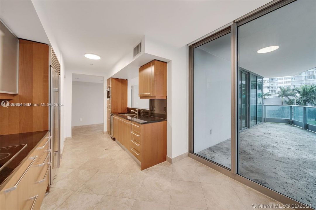 Recently Rented: $5,900 (2 beds, 2 baths, 1460 Square Feet)