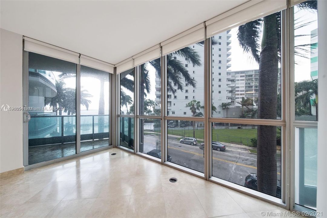 Recently Rented: $5,900 (2 beds, 2 baths, 1460 Square Feet)