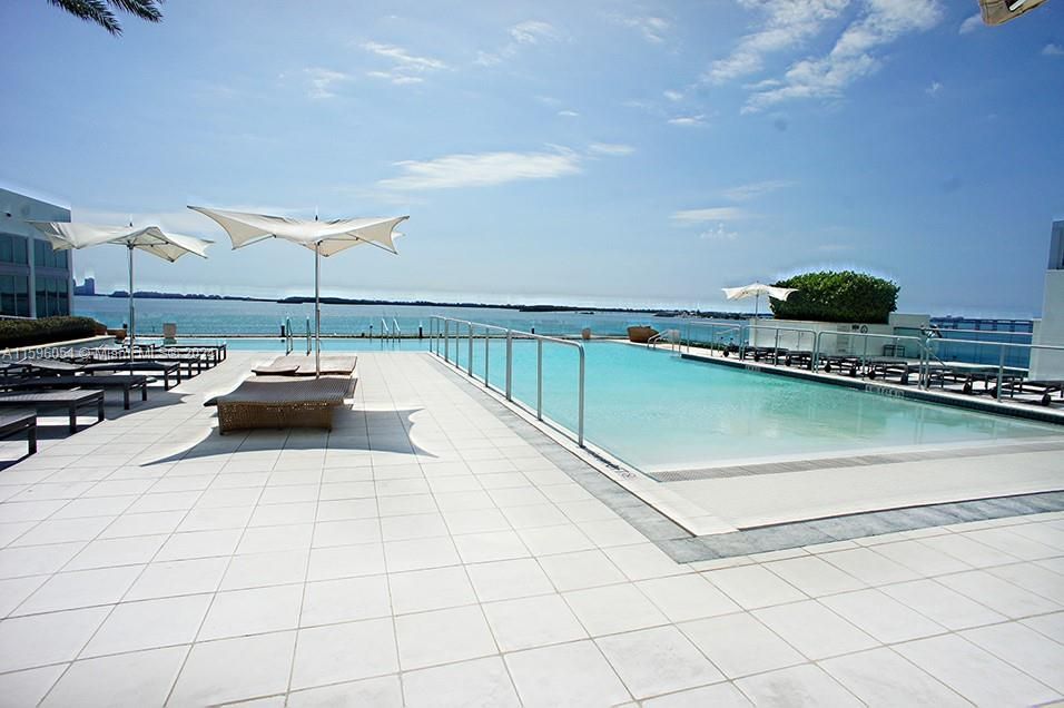 Recently Rented: $5,900 (2 beds, 2 baths, 1460 Square Feet)