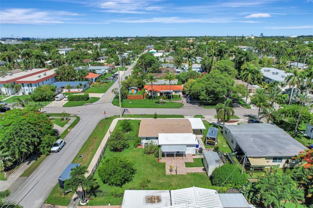 For Sale: $675,000 (2 beds, 2 baths, 1432 Square Feet)