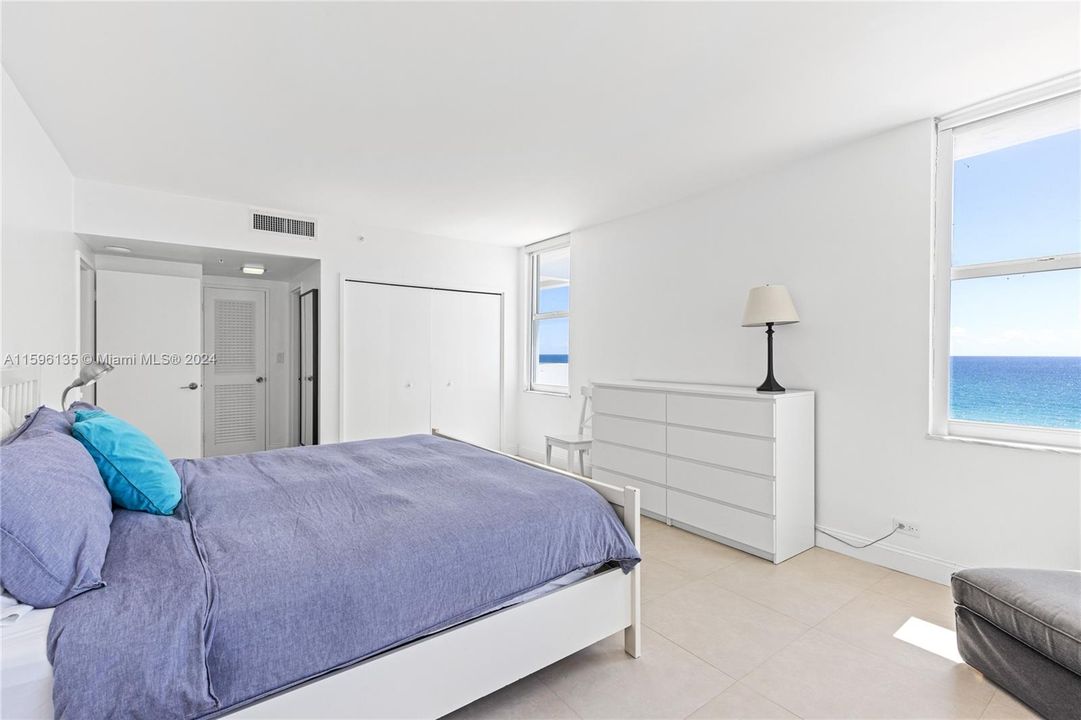 For Sale: $1,250,000 (2 beds, 2 baths, 1320 Square Feet)