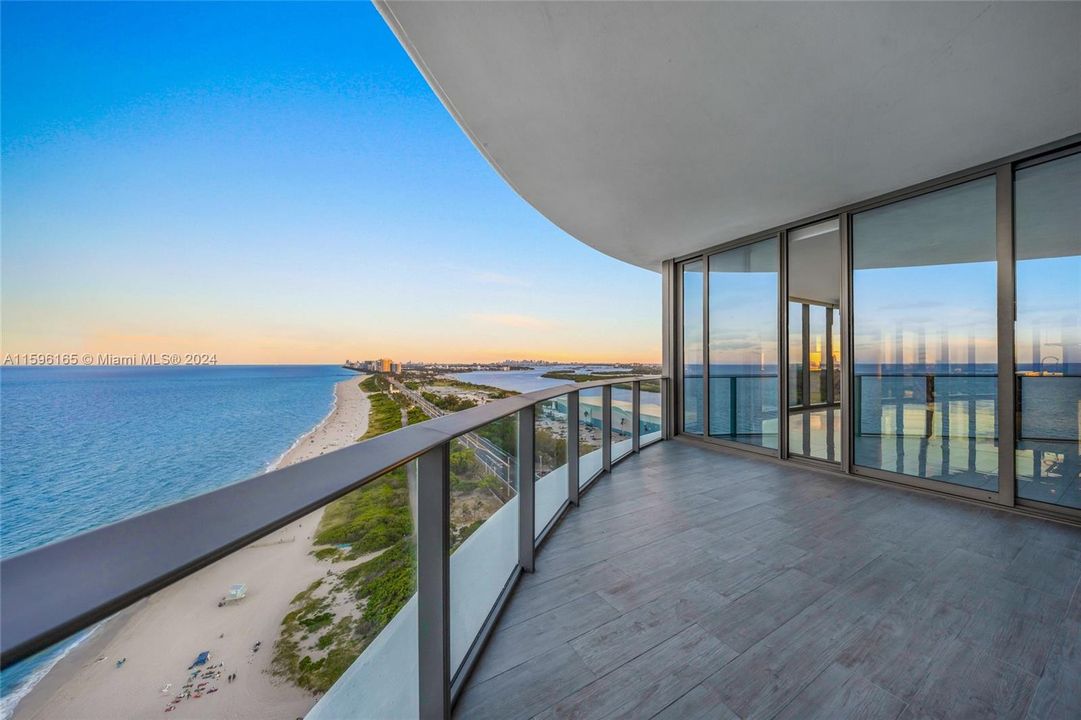 Recently Sold: $7,500,000 (4 beds, 5 baths, 3204 Square Feet)