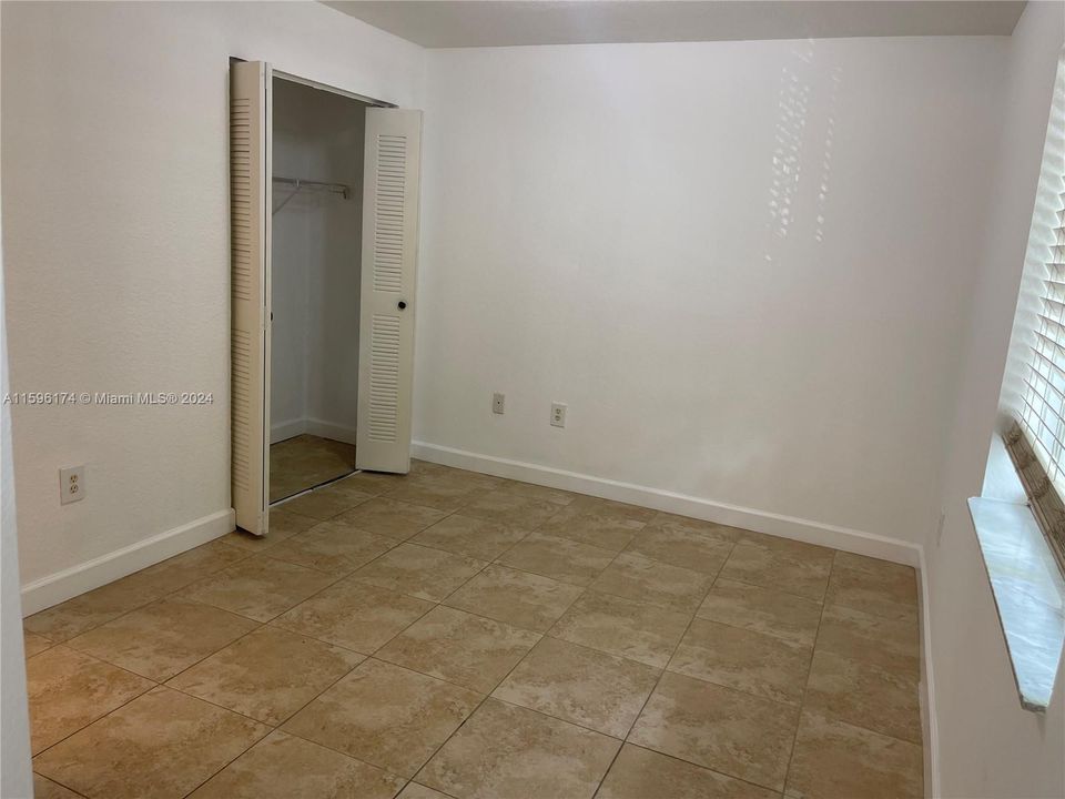 For Rent: $2,450 (2 beds, 2 baths, 698 Square Feet)