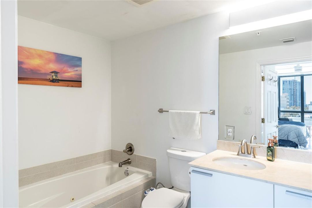 Primary bath