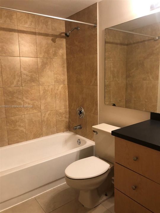 Recently Rented: $2,000 (1 beds, 1 baths, 710 Square Feet)