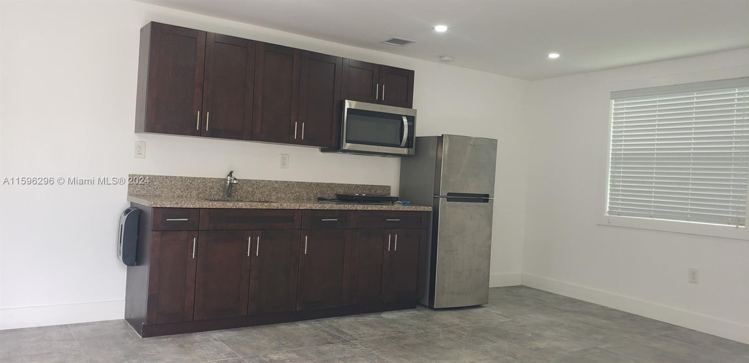 For Rent: $1,800 (1 beds, 1 baths, 0 Square Feet)