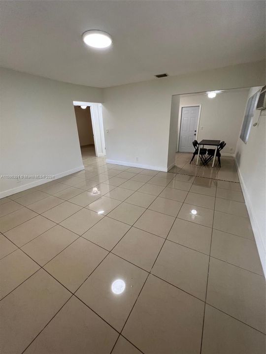 Recientemente alquilado: $2,200 (2 camas, 1 baños, 931 Pies cuadrados)