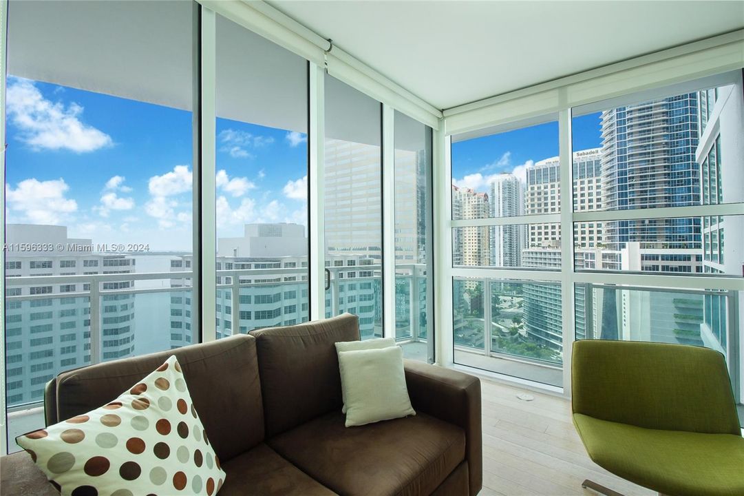 Recently Rented: $5,500 (2 beds, 2 baths, 1278 Square Feet)