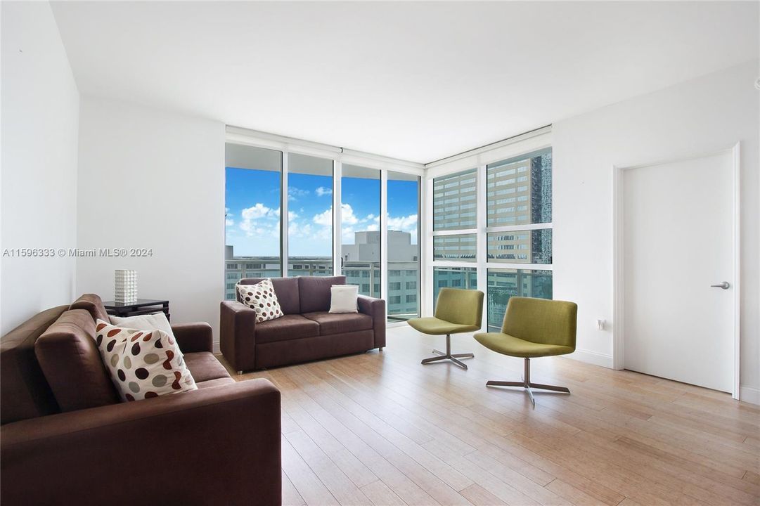 Recently Rented: $5,500 (2 beds, 2 baths, 1278 Square Feet)