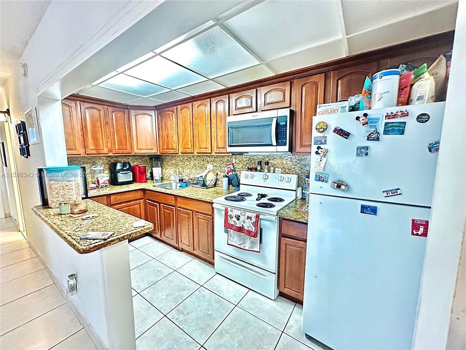 Recently Rented: $2,300 (2 beds, 2 baths, 1060 Square Feet)