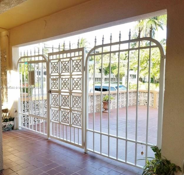 En Venta: $185,000 (0 camas, 1 baños, 380 Pies cuadrados)