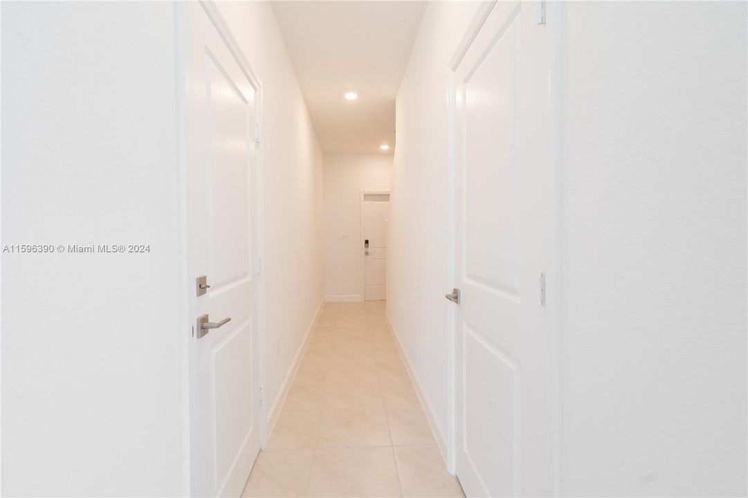 Active With Contract: $2,650 (3 beds, 2 baths, 1488 Square Feet)