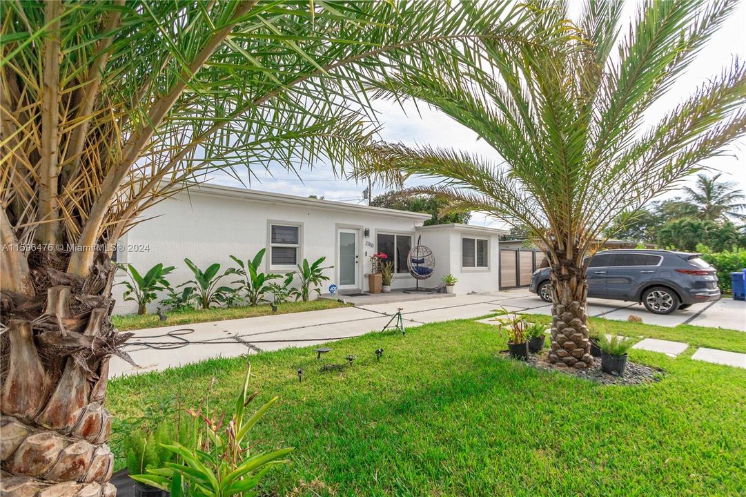 Recently Rented: $3,500 (3 beds, 2 baths, 1186 Square Feet)