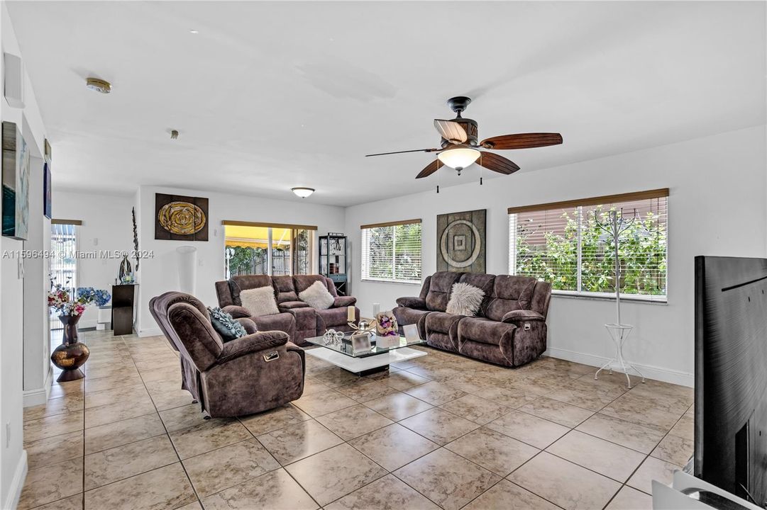 Active With Contract: $720,000 (4 beds, 2 baths, 2032 Square Feet)