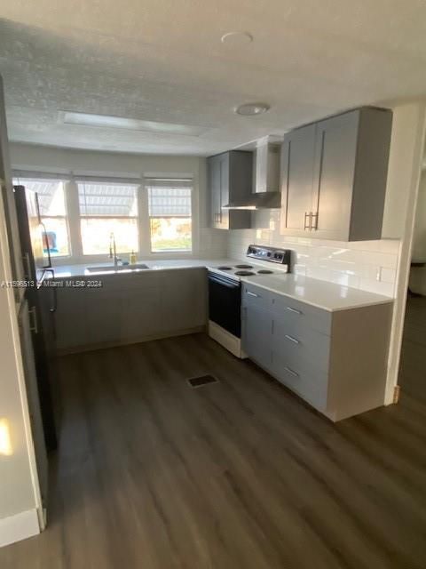 For Sale: $92,500 (2 beds, 2 baths, 1200 Square Feet)