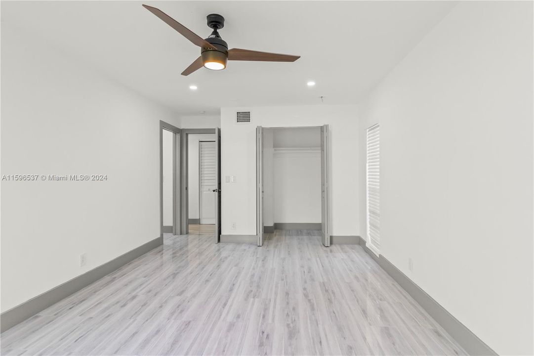 Active With Contract: $3,500 (3 beds, 2 baths, 1655 Square Feet)