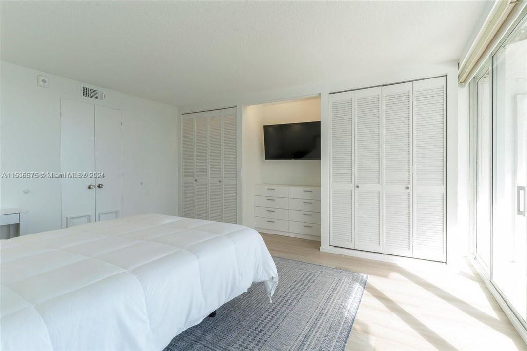 Vendido Recientemente: $369,000 (1 camas, 1 baños, 1042 Pies cuadrados)