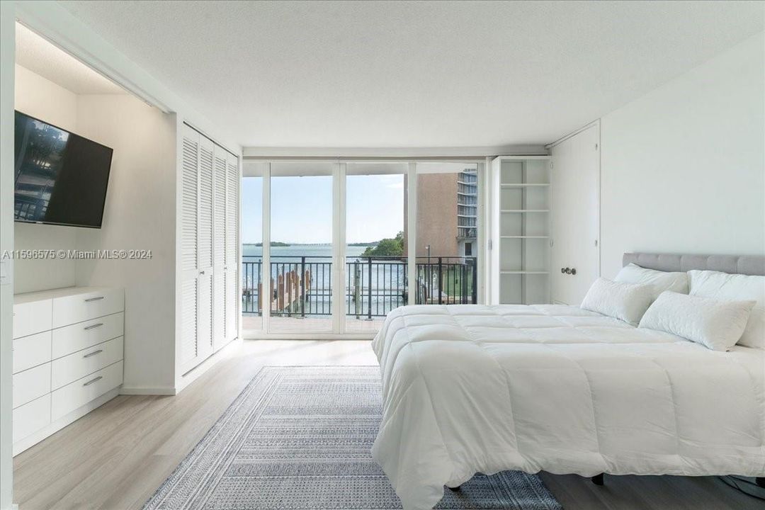 Vendido Recientemente: $369,000 (1 camas, 1 baños, 1042 Pies cuadrados)