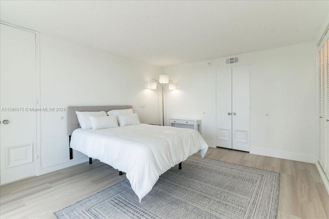 Vendido Recientemente: $369,000 (1 camas, 1 baños, 1042 Pies cuadrados)