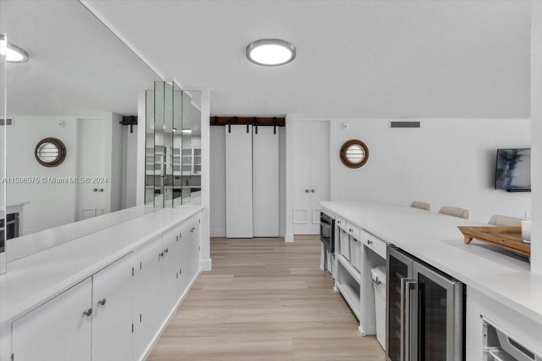 Vendido Recientemente: $369,000 (1 camas, 1 baños, 1042 Pies cuadrados)