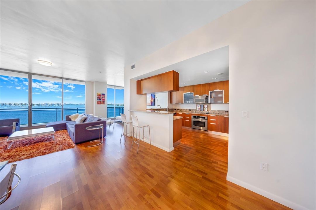 Recently Sold: $699,000 (2 beds, 2 baths, 1753 Square Feet)