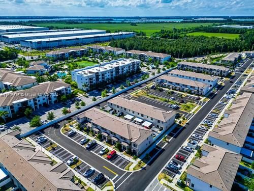 Recently Sold: $525,000 (3 beds, 2 baths, 1650 Square Feet)