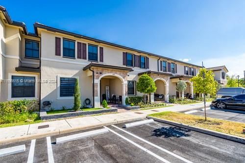 Recently Sold: $525,000 (3 beds, 2 baths, 1650 Square Feet)